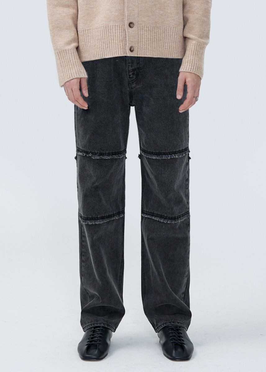 Cut Out Straight Jeans - BLACK