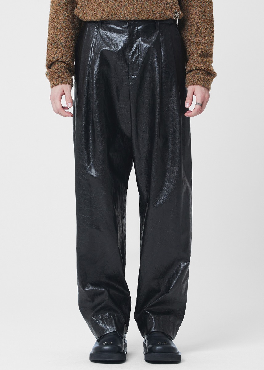 (Set-up)Liverty Leather Two Tuck Pants - BLACK
